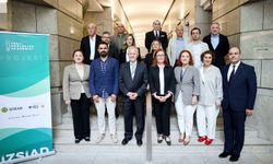 İZSİAD’dan yeşil dönüşüm için gençlere eğitim desteği