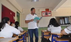 İngilizce öğretmeni, aile mirası Devrek bastonu yapımını atölyesinde yaşatıyor