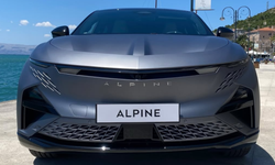 470 Beygirlik Elektrikli Alpine A390 Çeşme Oto Show’da