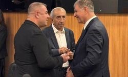 Aydemir’den Başkan Tugay’a destek