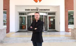 İEÜ’lü akademisyene prestijli ödül: Uluslararası ilişkiler alanında büyük başarı