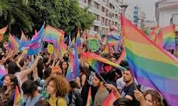 İzmir’de Onur Yürüyüşü yasağı