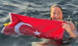 Milli yüzücü Aysu Türkoğlu Tsugaru Kanalı’nı geçerek tarihe geçti