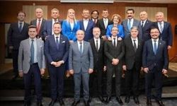 Denizli'de 15 başkan YENİ Parti’de