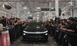 Otomotiv Sektöründe Rekor: Tesla 10 Milyon Araç Sınırını Aştı
