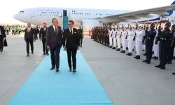 Macron, Ankara'ya geldi