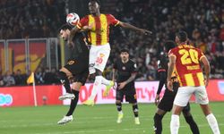 Juan ve Dennis Sakatlanmasın Diye Kulübede Tutuluyor!