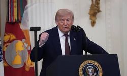 Trump'tan İran'a yeni çıkış: Tamamen yok etmeye hazırız