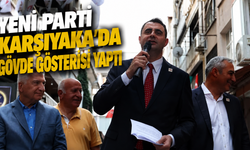 YENİ Parti Karşıyaka’dan gövde gösterisi yaptı