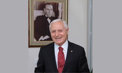 Prof. Dr. Haberal'dan 30 Ağustos mesajı: Esarete karşı cesaretin, umutsuzluğa karşı direncin zaferidir