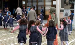 Okullarda yeni dönem başlıyor: Kayıt parası ve randevusuz veli ziyaretine yasak