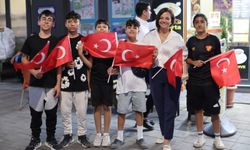 Karabağlar 30 Ağustos’ta Türk bayraklarıyla donatıldı