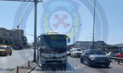 Gaziemir yolunda araç arızası trafiği kilitledi: Yoğunluk Sarnıç’a kadar uzandı