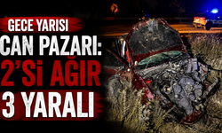 İzmir yolunda otomobil şarampole savruldu: 2’si ağır 3 yaralı