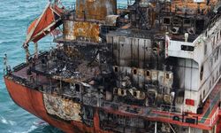 Dron saldırılı tanker karaya oturdu