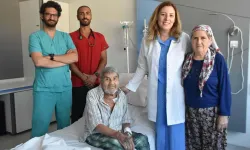 İzmir’de kalbe damardan müdahale: Açık ameliyata gerek kalmadı