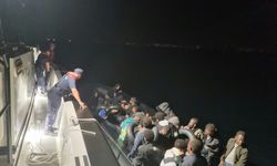 İzmir'de 57 düzensiz göçmen kurtarıldı