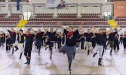 İzmir’de zeybek bilmeyen kalmayacak: Yeni dönem başlıyor
