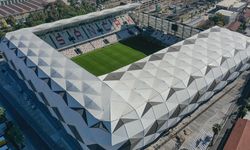 Mustafa Denizli Alsancak Stadı’nın reklam panoları kiraya verilecek
