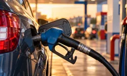 Benzine dev indirim! İzmir'de akaryakıt fiyatları değişti