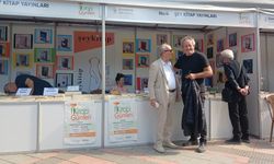 Homeros Kitap Fuarı'nda spontane müzik ziyafeti