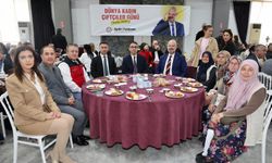 Menemen'de 1500 kadın çiftçiye özel kutlama