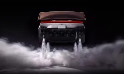 Uçabilen Yeni Tesla Roadster 2028 Yılında Geliyor