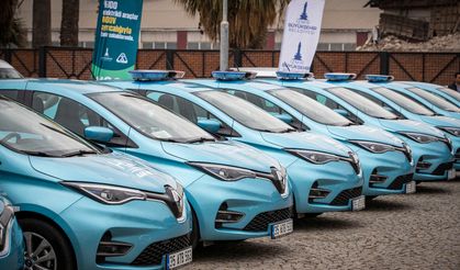 İzmir'de elektrikli araç filosu büyüyor