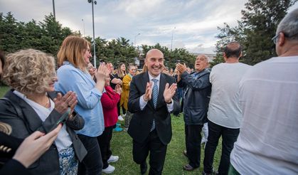 Soyer: Depremde gösterdiğiniz fedakârlığı bütün İzmir biliyor