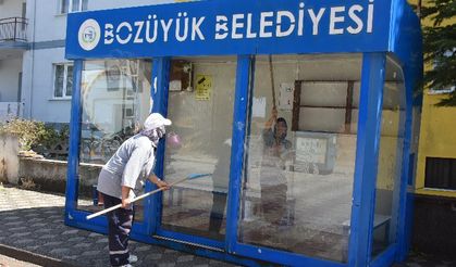 Bilecik Bozüyük'te duraklara kapsamlı temizlik