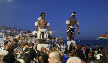 Büyükçekmece'de festival Rio Karnavalını aratmadı