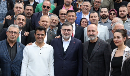 Hamza Dağ oy kullandı İzmir'e çağrı yaptı!