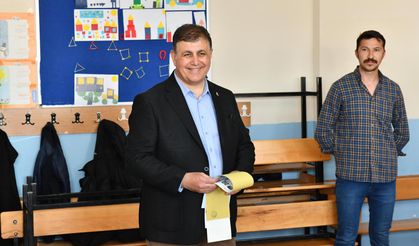 Cemil Tugay'dan 'özgürlük için sandık başına' çağrısı!