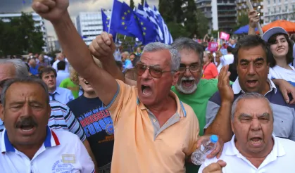Yunanistan'da 'yaşlı nüfus' tehlikesi!