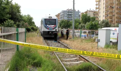 Denizli-İzmir trenin altında kaldı! 18 yaşındaki gencin feci sonu