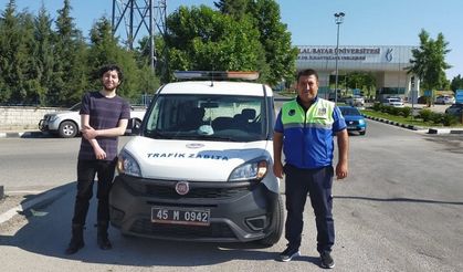 Trafik Zabıta, öğrencileri sınava yetiştirdi