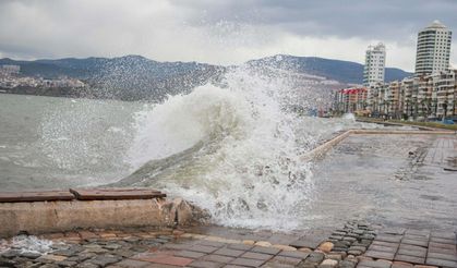 Ege Denizi'nde fırtına uyarısı