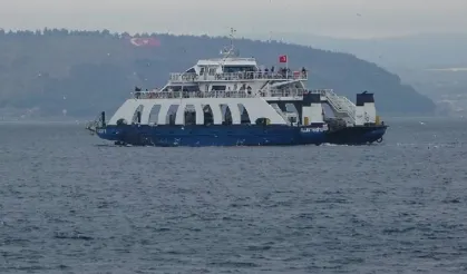 İzmir Körfezi’nde fırtına molası sona erdi: Arabalı vapur seferleri normale döndü