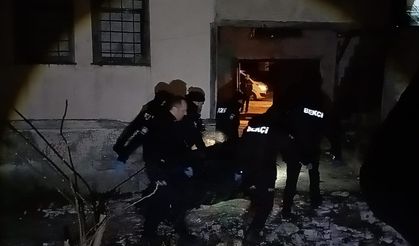 İddiaya girdiler, cesetle karşılaştılar