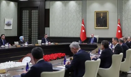 Kabine Saray'da toplandı