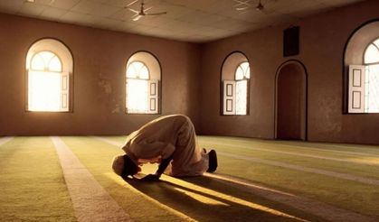 İzmir Namaz Vakitleri 31 Aralık 2025