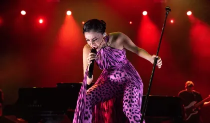 Karsu Dönmez anne oldu!