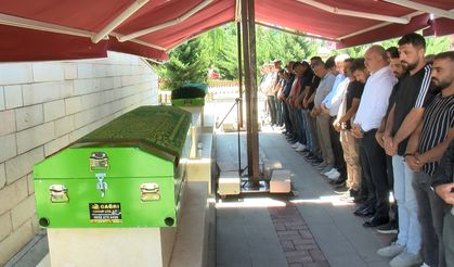 Ankara'da lityum fabrikasındaki sızıntıda ölen 2 işçi, toprağa verildi