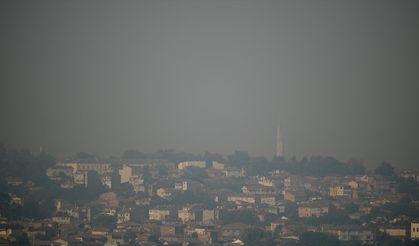 Bulgaristan'daki orman yangınının koku ve dumanı Edirne'ye ulaştı