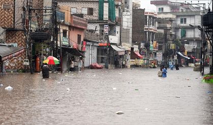 Pakistan'da sel felaketi