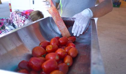 Ayvalık’ta salça zamanı başlıyor: Kadınlar için büyük kolaylık