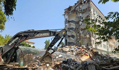 Balıkesir ve Manisa’da 1036 bağımsız bölüm ağır hasarlı