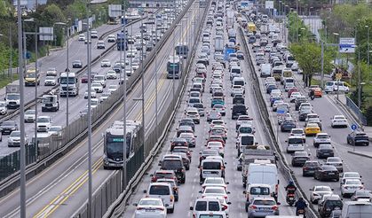 Trafikte 386 bin sürücü kuralları çiğnedi