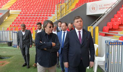 Kentin iki devi omuz omuza: Göztepe'nin hentbol ve su topu branşları tek çatı altında birleşti