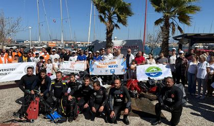 Urla’da kıyı ve deniz temizliği: Bir saatte 1,5 ton atık toplandı